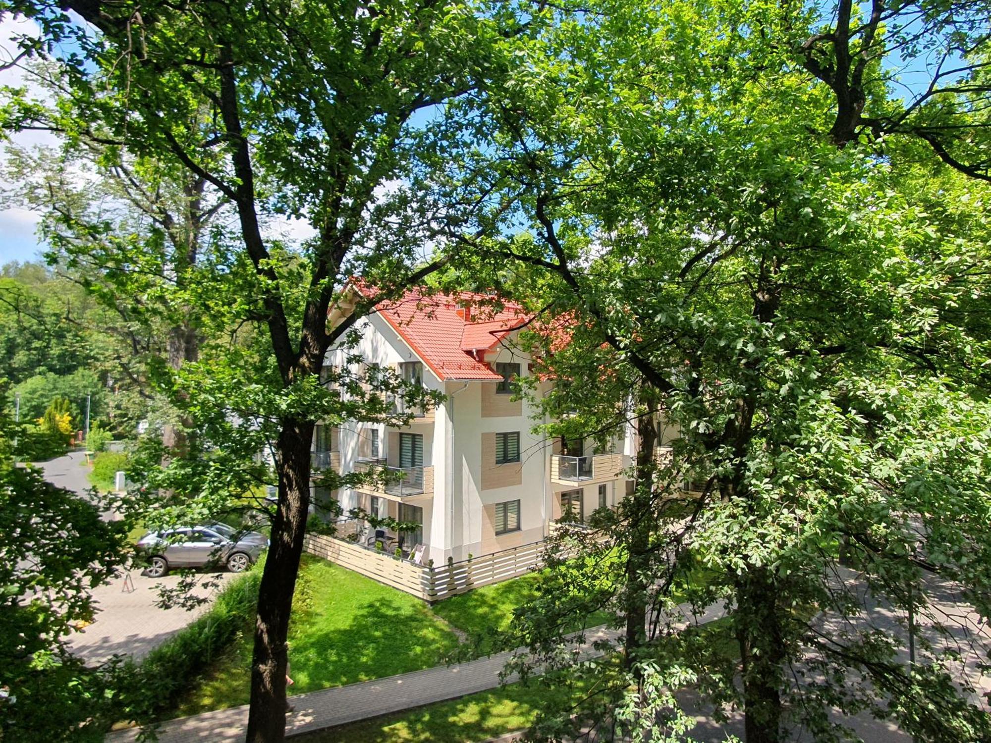 Apartamenty Sun&Fun Rezydencja Pod Debami Nad Lomnica 1B I 2B- Blisko Centrum I Sklepow W Otoczeniu Zieleni Karpacz Exterior photo
